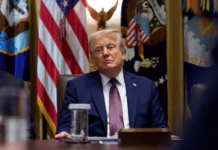 Trump niega planes para atacar Venezuela… pero envía más buques de guerra al Caribe