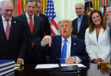 Trump amenaza con abandonar el T-MEC; advierte que combatirá el narcotráfico por tierra