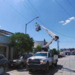 Atendió Servicios Públicos reporte ciudadano con instalación de alumbrado en colonia Puerta del Sol