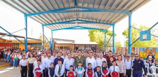 Entregó Carlos Peña Ortiz mochilas y útiles escolares en el inicio del Ciclo Escolar 2026-2027