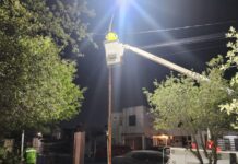 Iluminó Servicios Públicos plaza de Fuentes Lomas