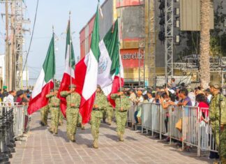 Presidió Carlos Peña Ortiz Desfile Conmemorativo del 216 Aniversario del inicio de la lucha por la Independencia de México