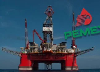 Sentencian en EU a mexicano a 4 años de prisión por sobornar a funcionarios de Pemex y Ecuador