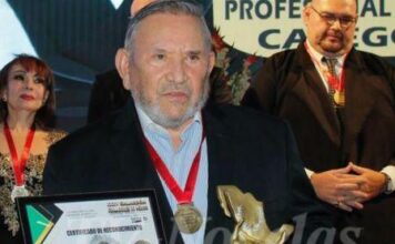 Muere Chucho Gallegos, fundador de TVyNovelas, a los 84 años