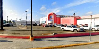 Arrestan a sujeto por pretender sustraer mercancía sin pagar de un comercio