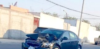 Chocan y dejan cuantiosos daños en colonia Puerta Grande