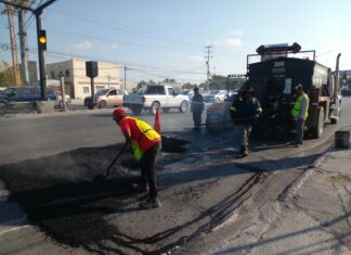 Imparable mejora de vialidades con labor de bacheo en Reynosa