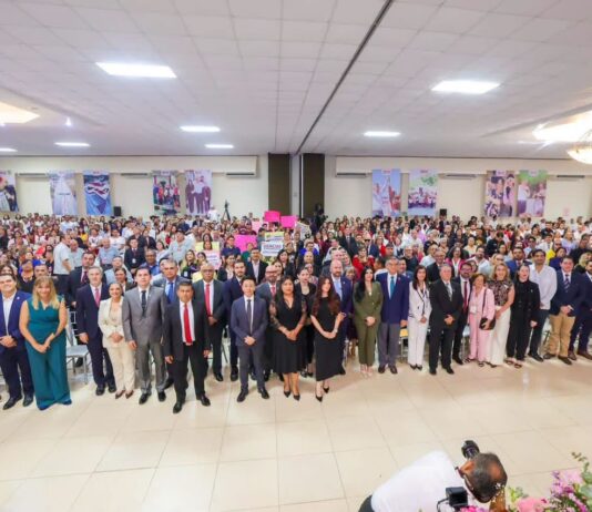Carlos Peña Ortiz presente en Segundo Informe de la Alcaldesa Nataly García