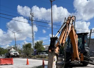 Inicia COMAPA Reynosa reparación de caído en la colonia Marte R. Gómez