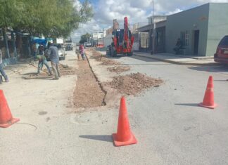 Da COMAPA continuidad a rehabilitación de vialidad en la colonia San Antonio