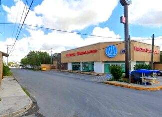 Ratero amaga a empleados de tienda para asaltar tienda y robarse el dinero