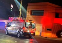 Unidad medica auxilia a motociclista lesionado y queda internado en hospital