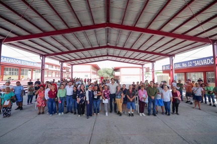 Llevó Carlos Peña Ortiz el Subsidio del Agua a familias de Jarachina Norte