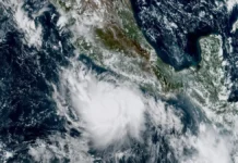 Huracán Polo vuelve a categoría 5; mantiene su fuerza frente a las costas del Pacífico mexicano