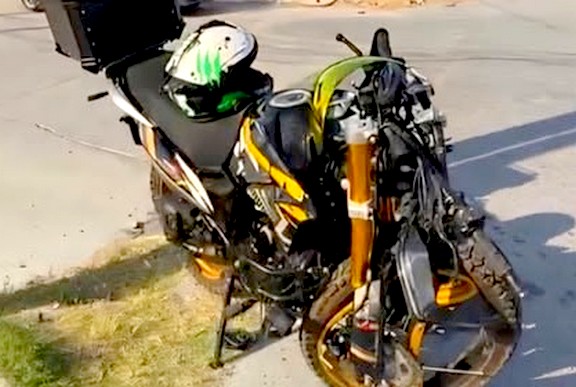 Motociclista resulta herido tras ser embestido en la colonia Riberas de Rancho Grande