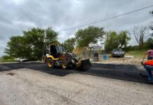 Rehabilita Gobierno de Carlos Peña Ortiz pavimento de avenida en la colonia Fundadores
