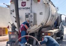 Da mantenimiento COMAPA a red sanitaria en el sector Granjas
