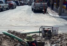 Ejecuta COMAPA trabajos de limpieza en caja de válvulas de la zona Centro