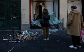 Toque de queda en Francia por protestas: Piden a Amazon bloquear venta de artículos robados en disturbios